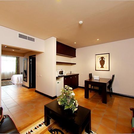 Blue Pearl Hotel & Apartments دار السلام المظهر الخارجي الصورة