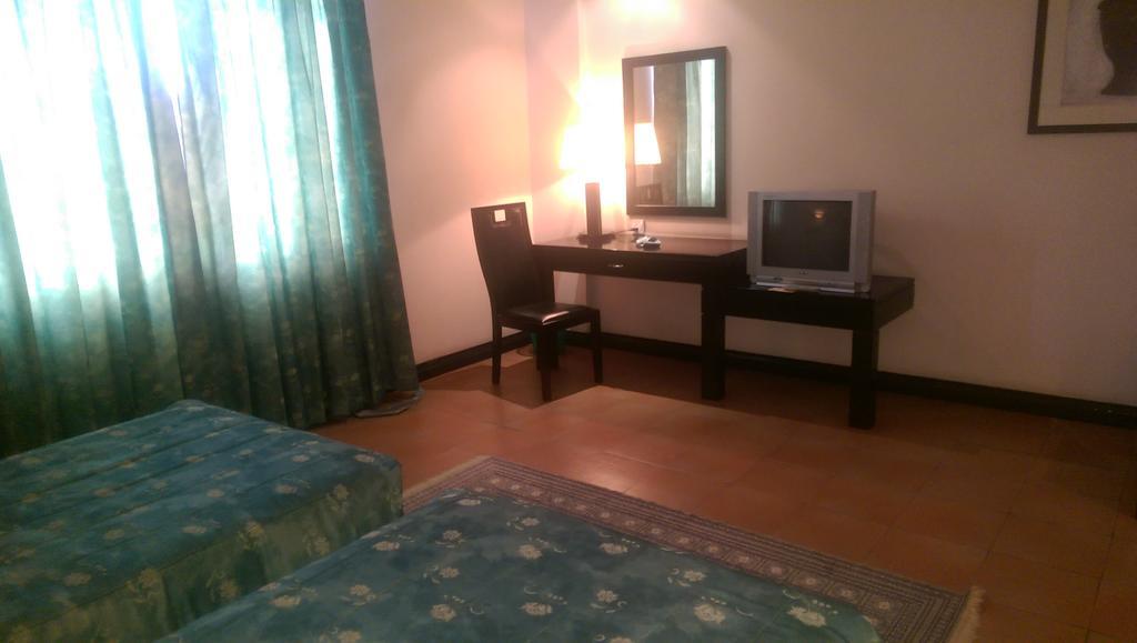 Blue Pearl Hotel & Apartments دار السلام المظهر الخارجي الصورة
